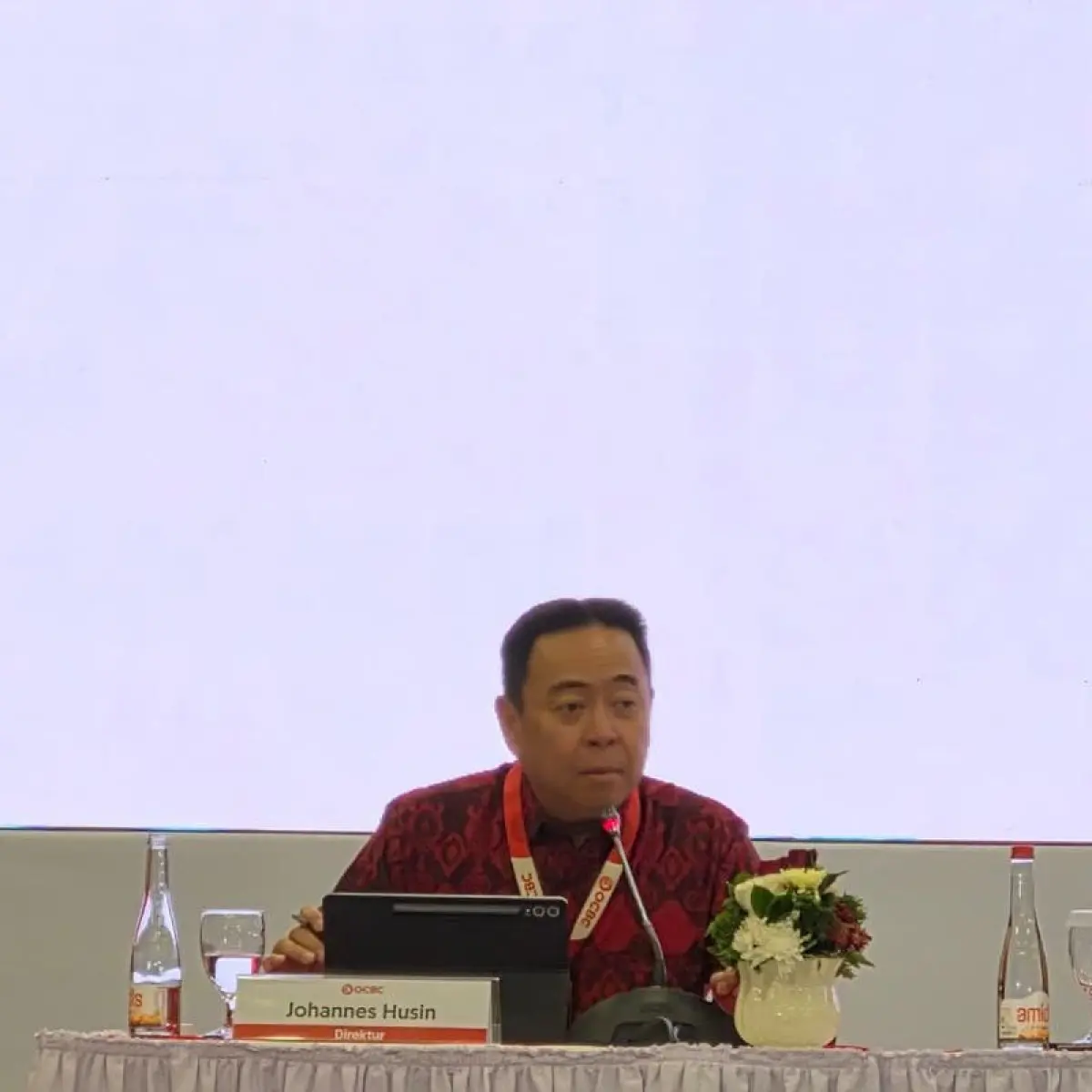 Respons Perbankan Hadapi Ketidakpastian Global: OCBC NISP Prioritaskan Mitigasi Risiko Nasabah