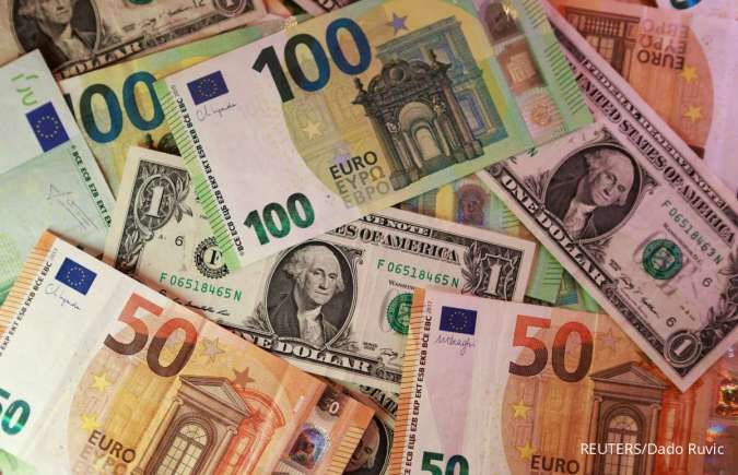 Strategi Mengelola Keuangan Saat Dolar AS Melemah Akibat Gejolak Harga Minyak Dunia