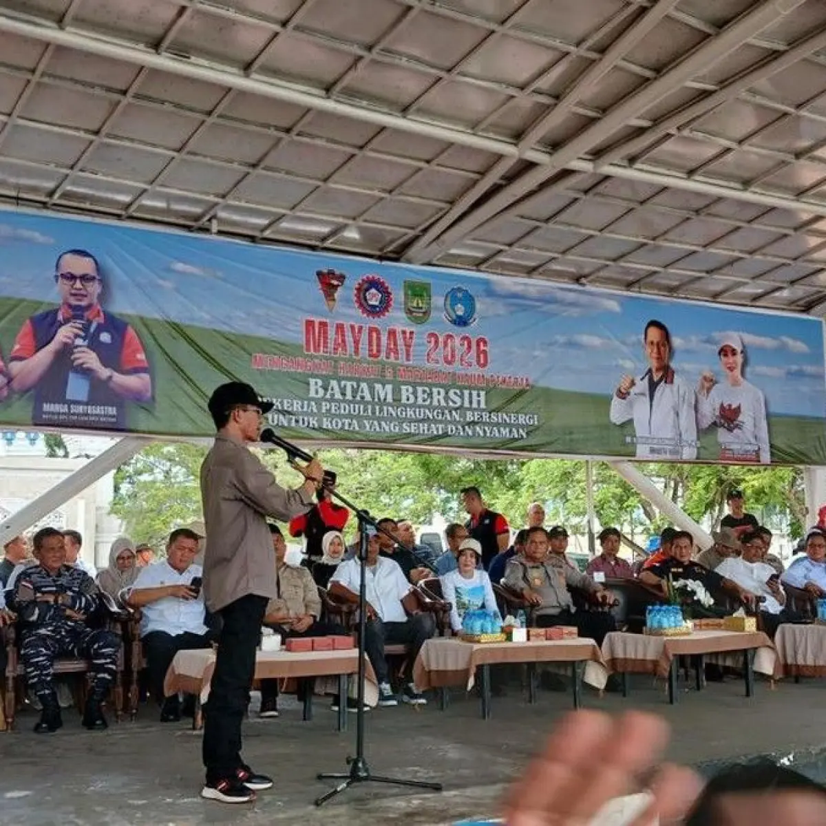 Wajah Baru Hari Buruh di Batam: Ribuan Pekerja Angkut Puluhan Ton Sampah dalam Dua Jam
