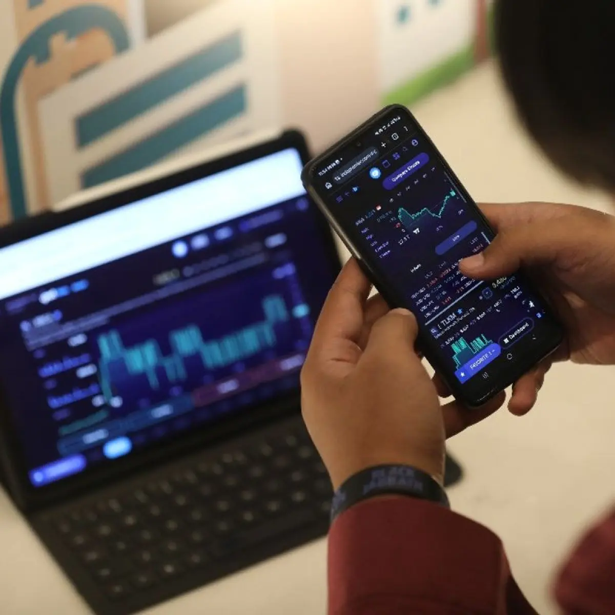 Membaca Arah IHSG 19 Mei 2026: Antara Risiko Pelemahan dan Strategi Serok Saham Murah