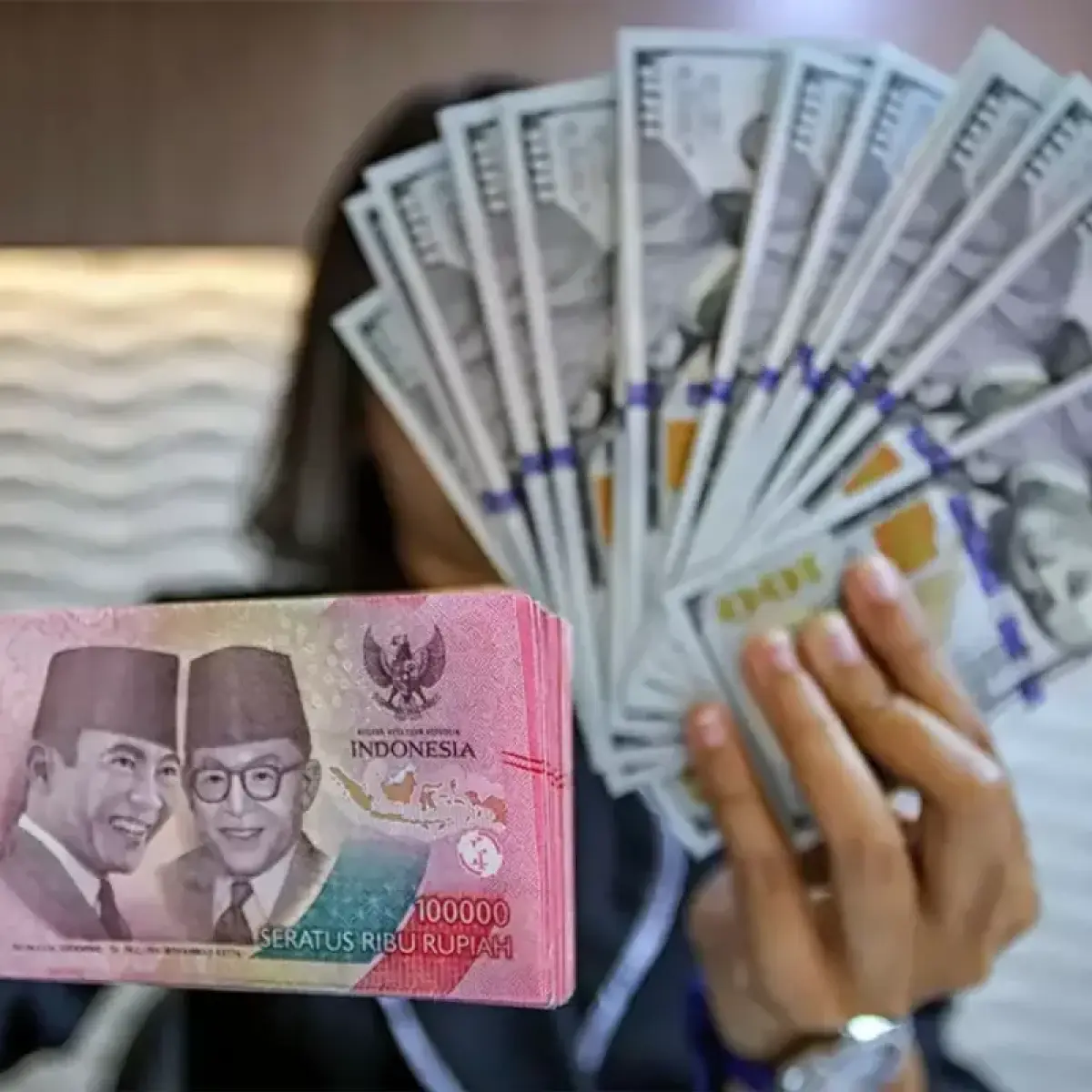 Mengintip Sisi Lain Pelemahan Rupiah: Mengapa Faktor Domestik Kini Jadi Sorotan Utama?