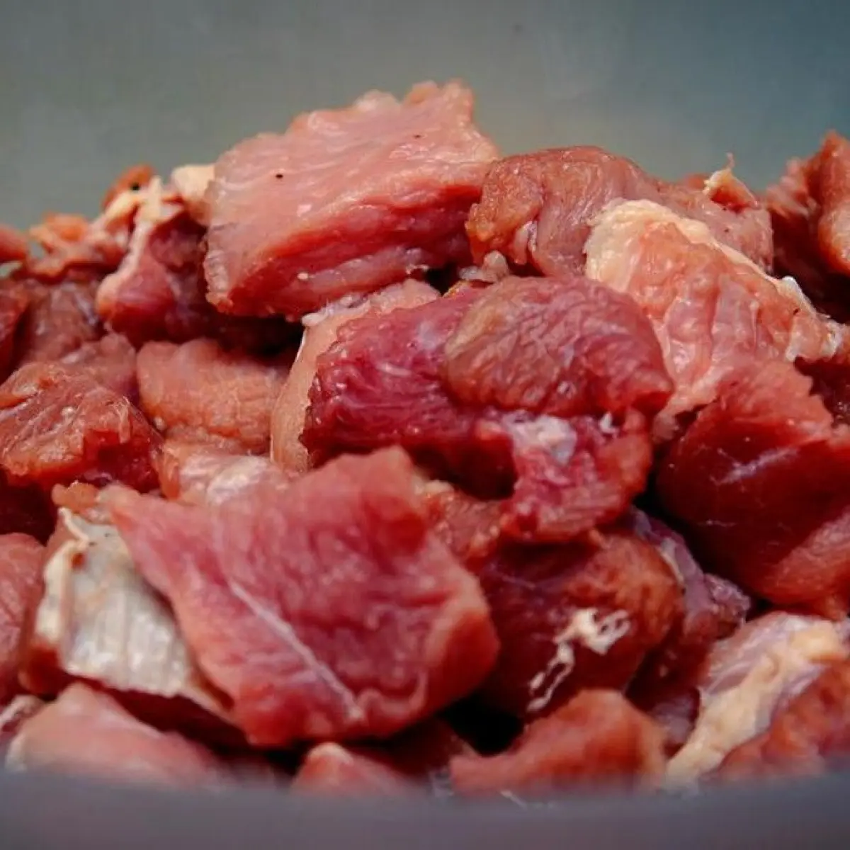 Dampak Mencuci Daging Kurban Sebelum Disimpan di Freezer: Simak Imbauan Ahli Gizi Unair