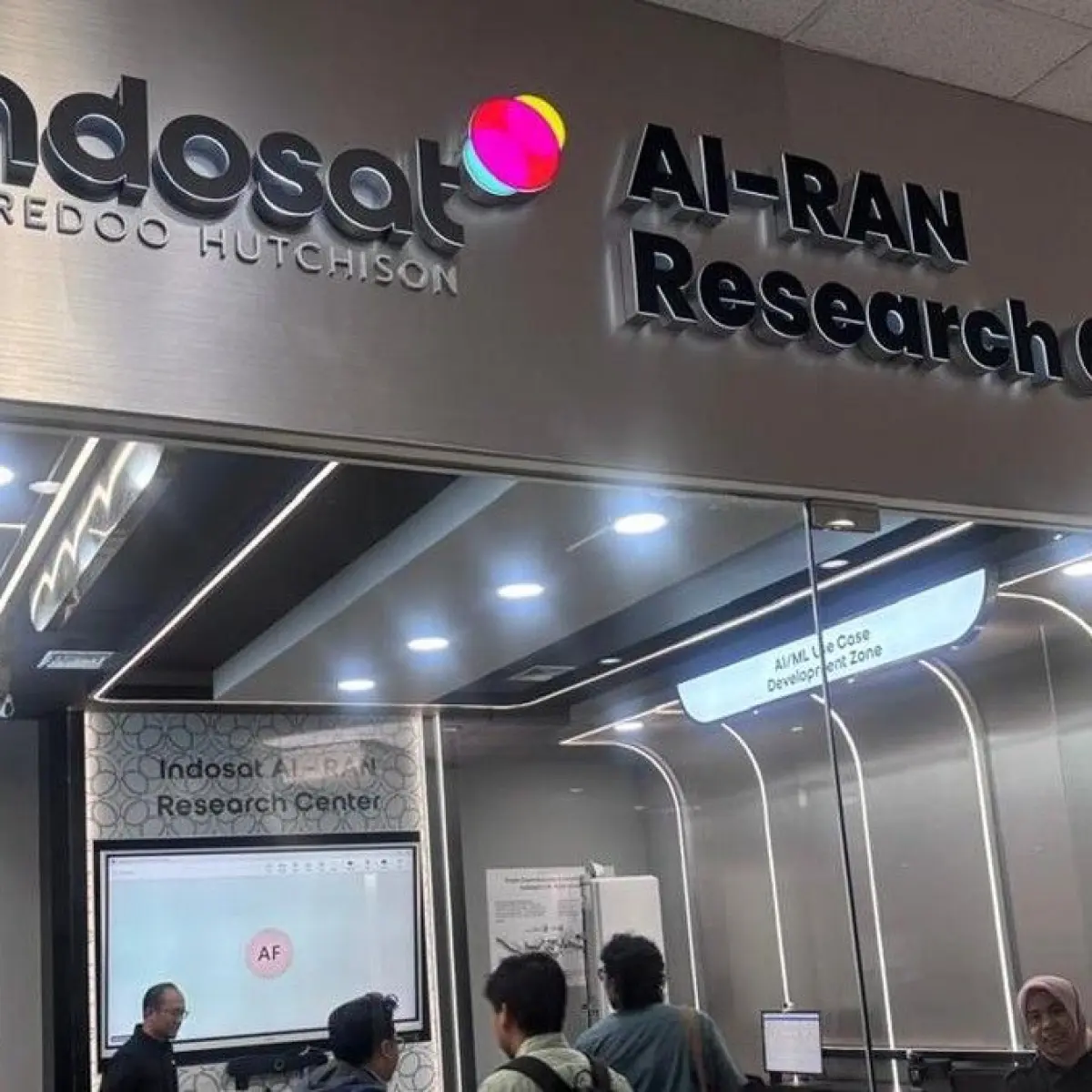 Siasat Indosat Ooredoo Hutchison Menjaga Margin Operasional di Tengah Depresiasi Rupiah
