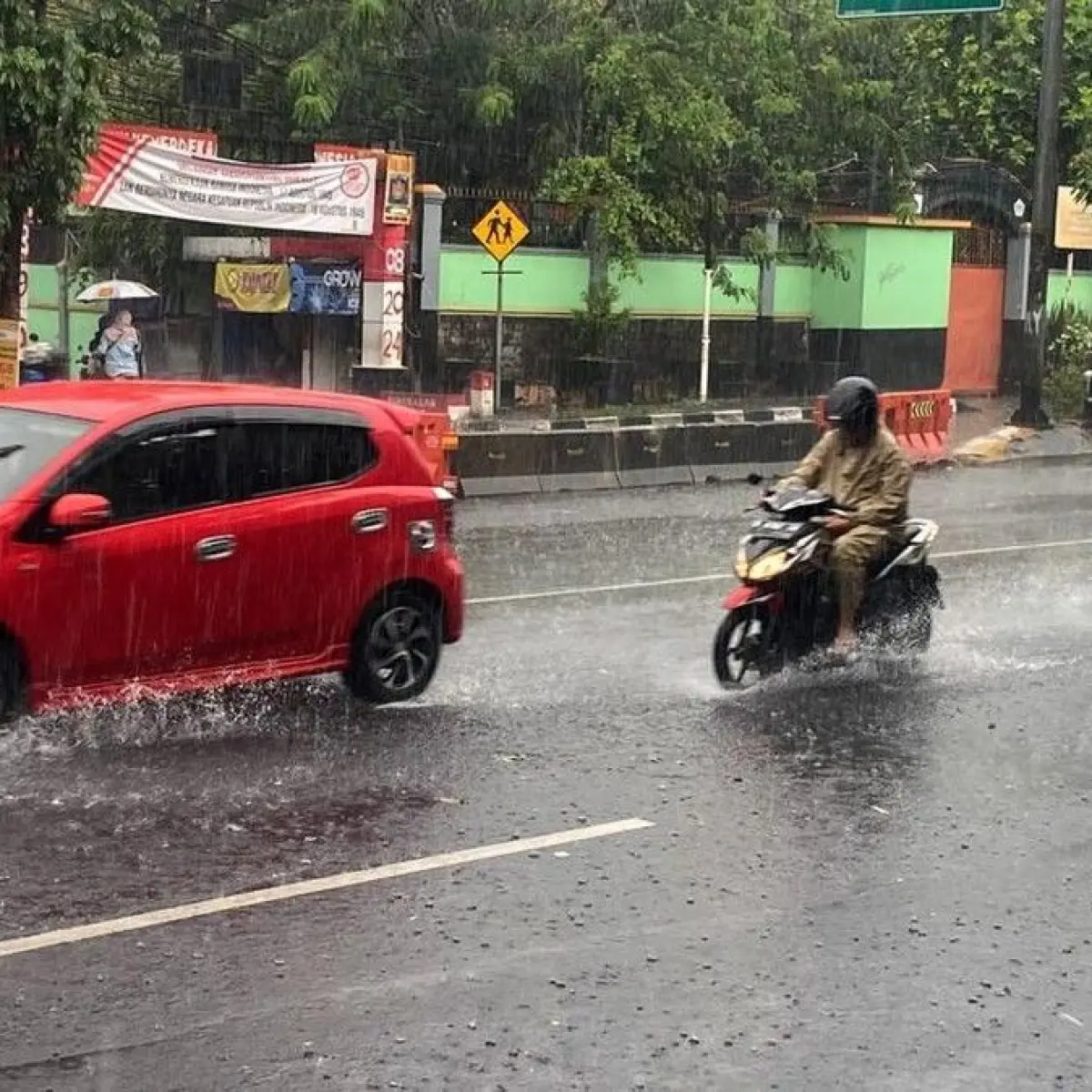 Bandung Diselimuti Udara Dingin 18 Derajat Celsius, Waspada Hujan Ringan Jelang Akhir Pekan Ini