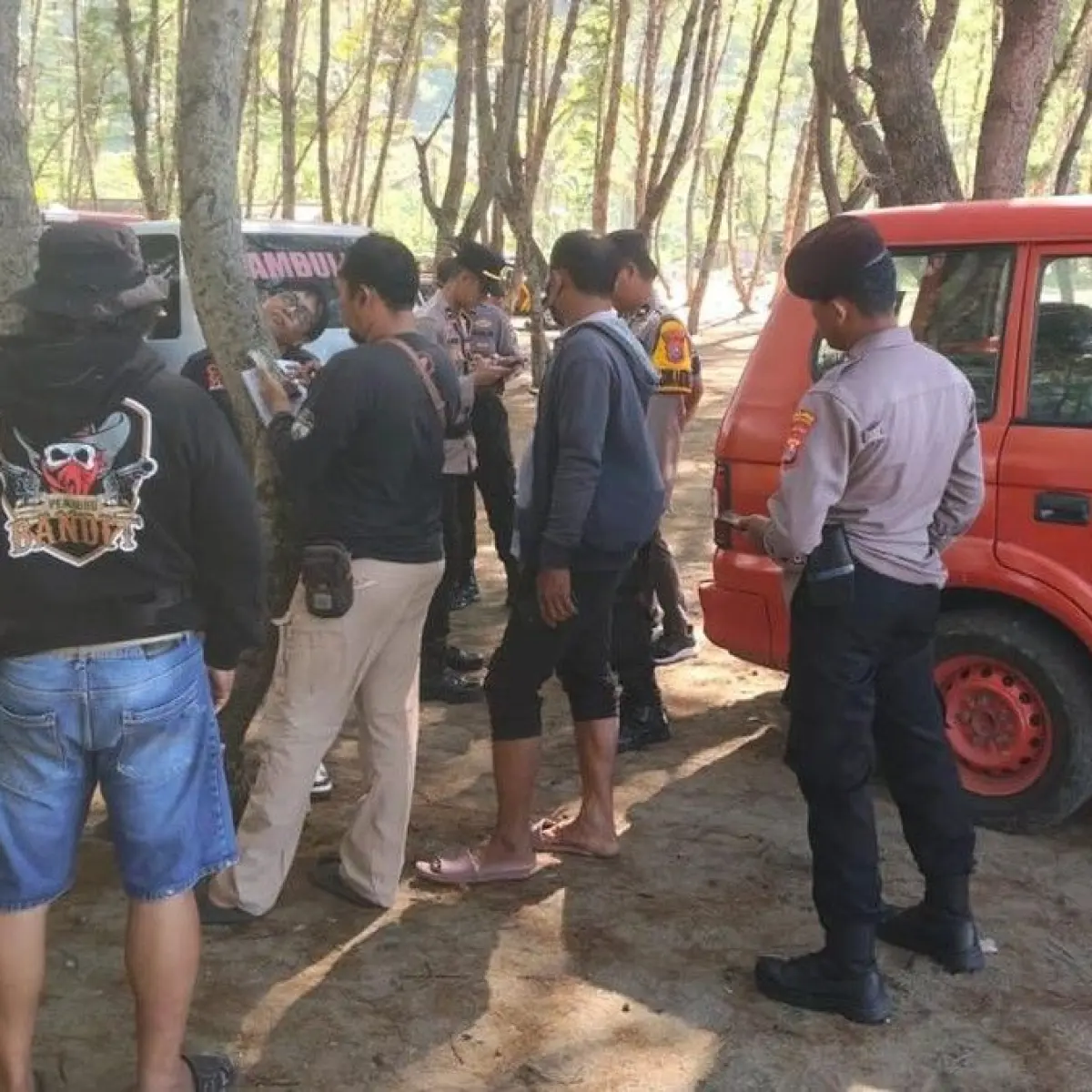 Jasad wanita kepala terpisah ditemukan di Pantai Cemoro Sewu Sine Tulungagung/Foto: Istimewa