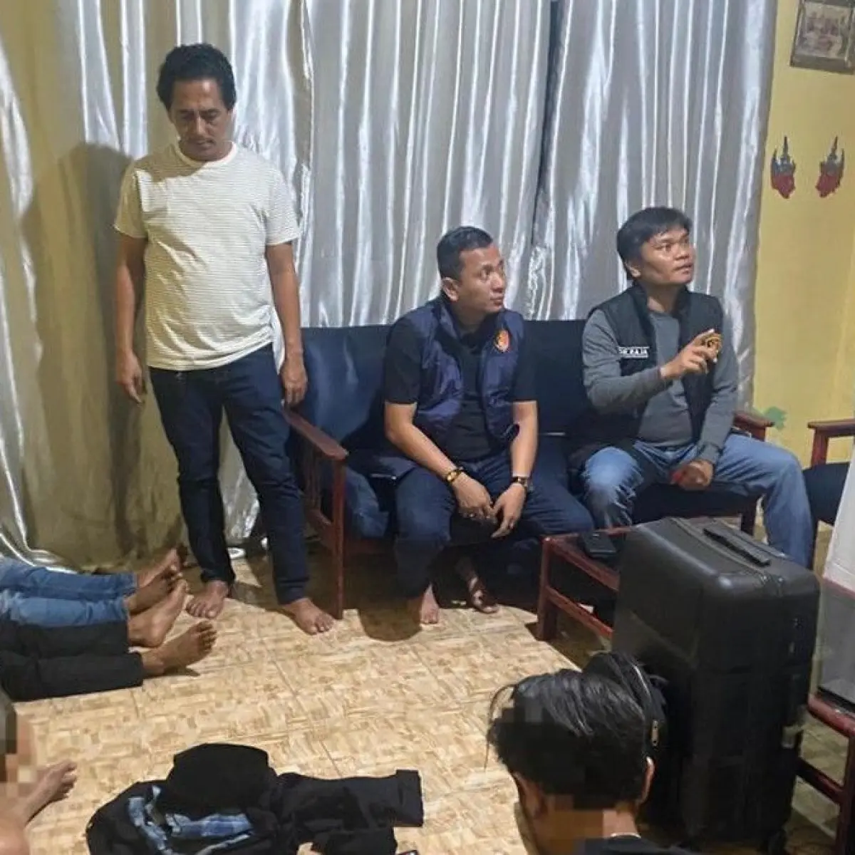 Operasi Penipuan Batu Merah Delima: Polisi Tangkap Empat Pelaku