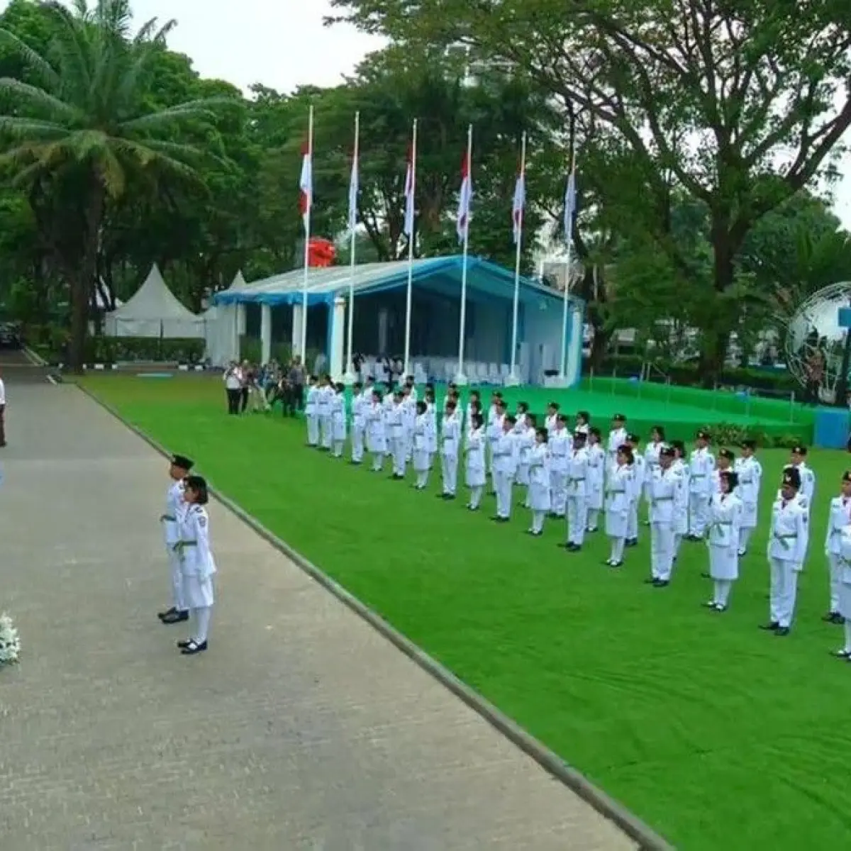 Mengawal Ideologi Bangsa, Purnapaskibraka 2025 Resmi Dilantik Jadi Duta Pancasila di Gedung Kemlu