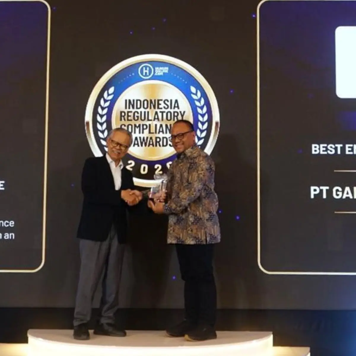 PT Garuda Daya Pratama Sejahtera (GDPS) menerima penghargaan Indonesia Regulatory Compliance Awards (IRCA) 2026 di Jakarta.
(DOK. GDPS)