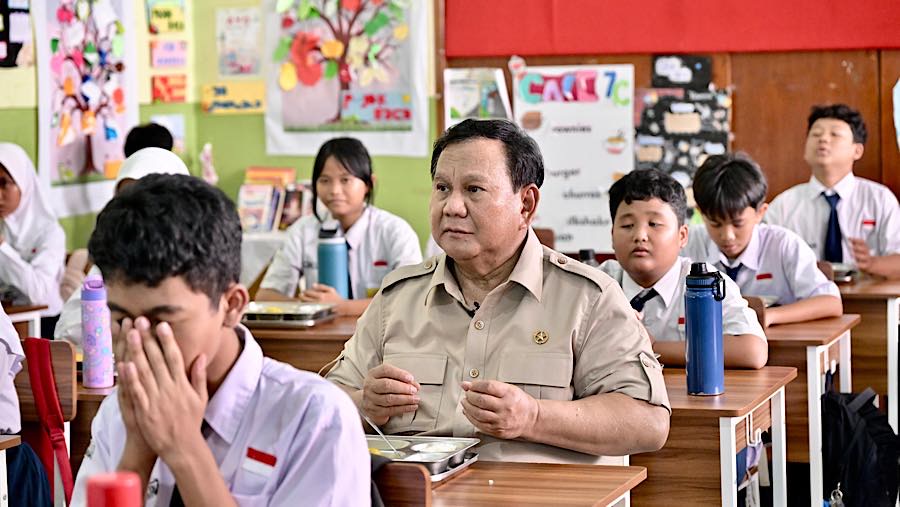 Presiden Prabowo Subianto meninjau Program MBG di SMPN 111 Jakarta (Dok BPMI)