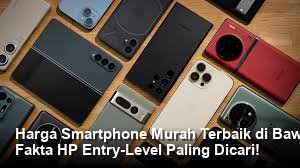 Tampilan close-up elegan dari sebuah smartphone modern berwarna biru metalik yang diletakkan di atas permukaan kaca reflektif dengan pencahayaan studio yang tajam.